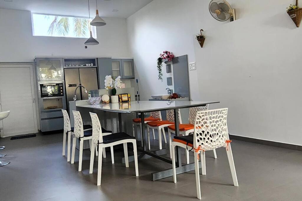 The Urban Getaway Villa Thiruvananthapuram Kültér fotó