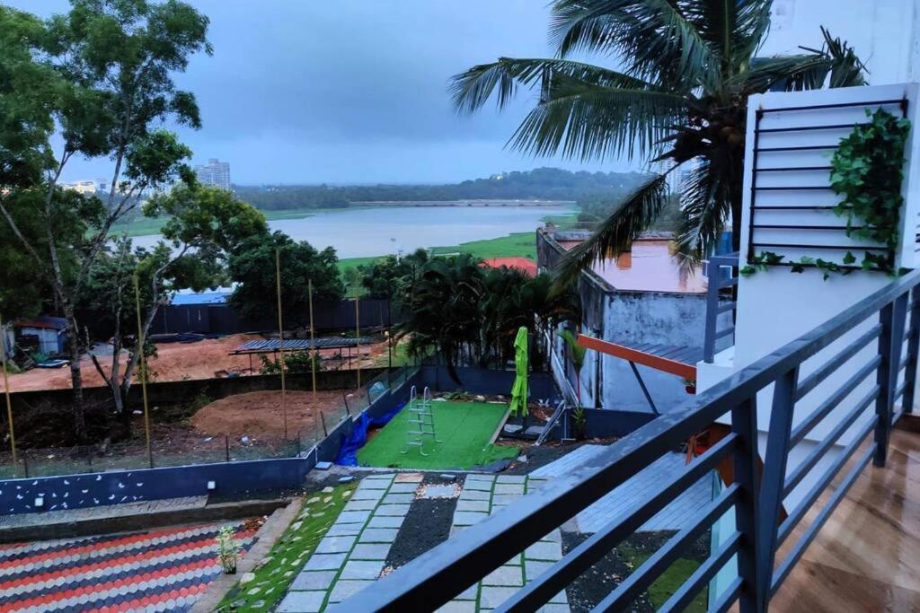 The Urban Getaway Villa Thiruvananthapuram Kültér fotó